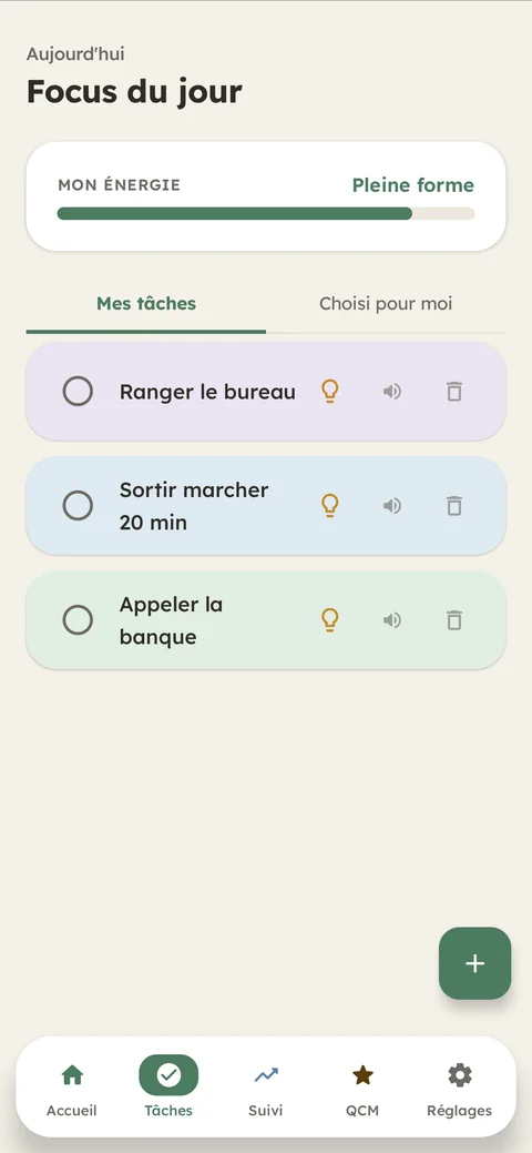 Liste « Focus du jour » : trois tâches aux couleurs douces, à cocher.